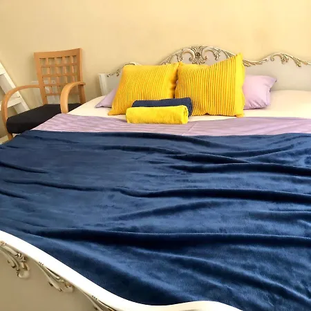 Sharm Sweet Center Kamppi 49 Kalevankatu * Helsinky